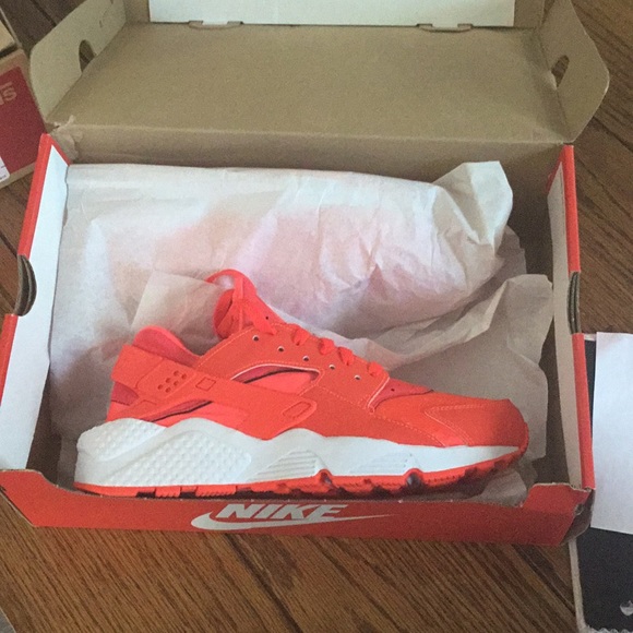 bright huaraches
